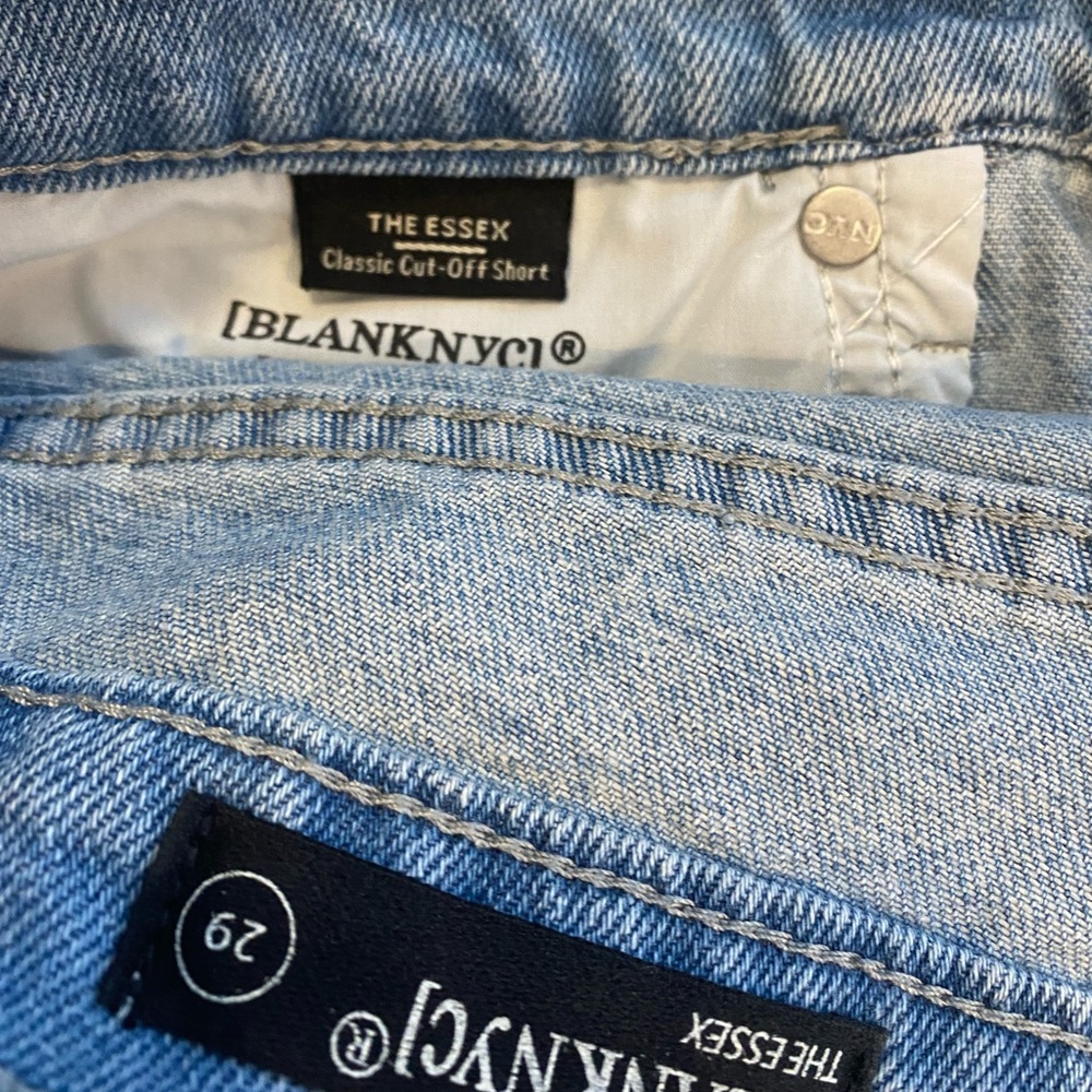 Cut Off Jean Shorts BLANK NYC - Picture 4 of 7